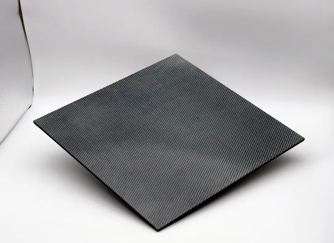 Die wachsenden Anwendungen von thermoplastischen Kohlefaserplatten