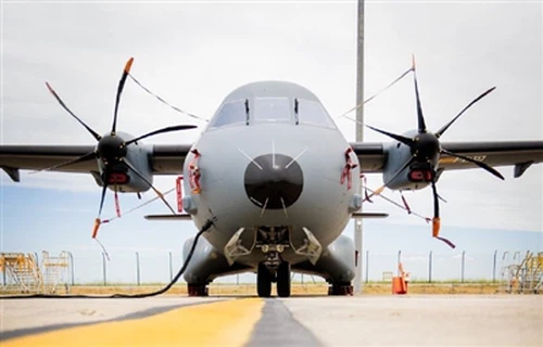 Revolutionäre thermoplastische Verbundwerkstoffe treiben eine nachhaltige Luf...